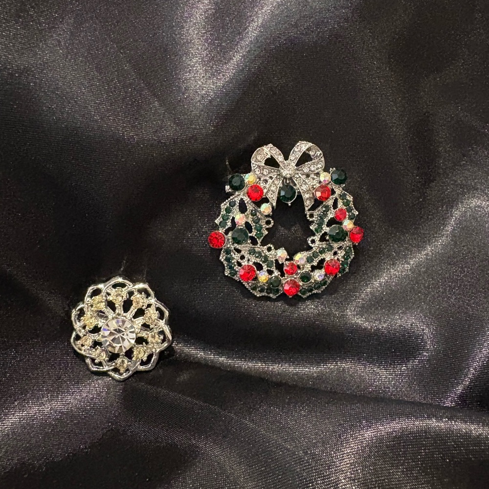 Festive Silver and Red Wreath with a Silver Rhinestone Snowflake Brooch Set